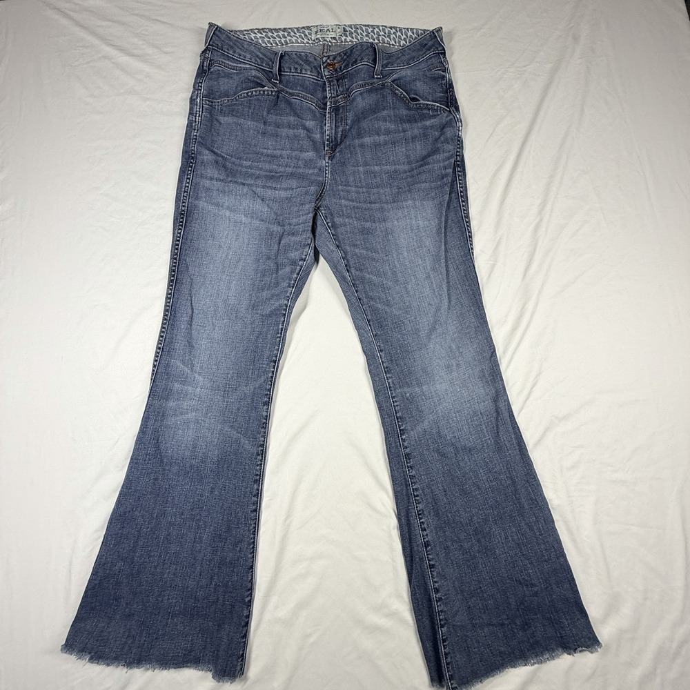 Ariat Women's REAL DENIM Blue Jeans , Raw Hem, High Rise Flare, 34S Western
